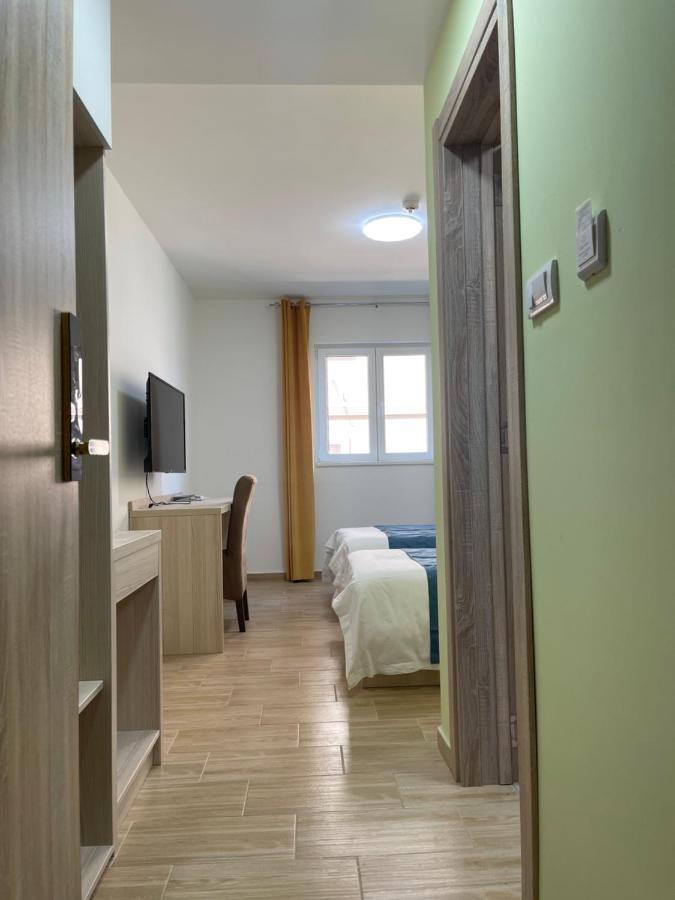 Home In Superior如家 Surčin Dış mekan fotoğraf